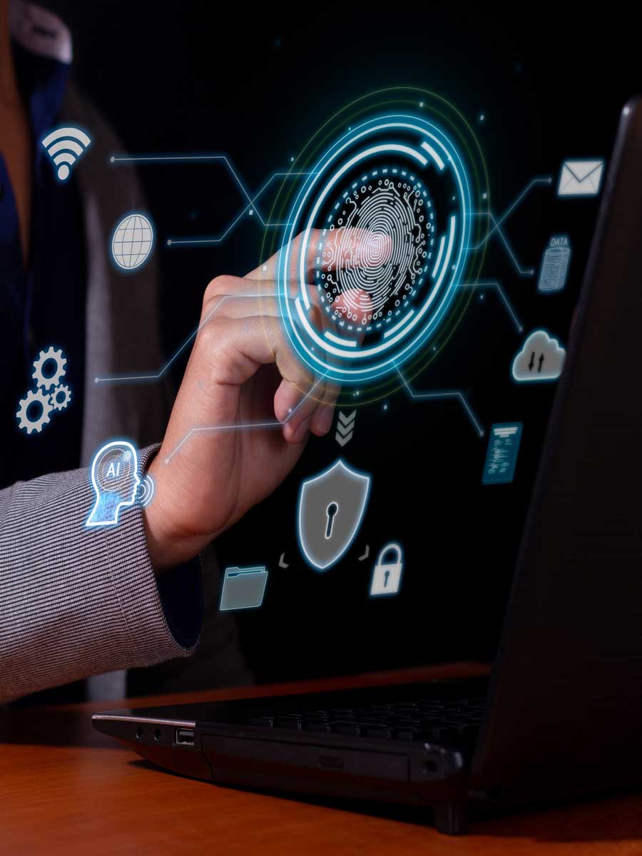 Expertos en implementación de la Ley de Protección de datos digitales